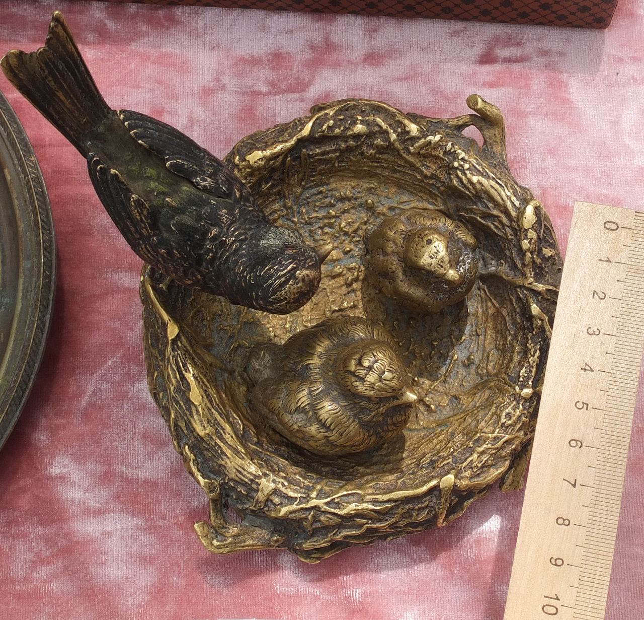 бронзовая статуэтка Гнёздышко с птенцами, венская бронза, старая фото 4