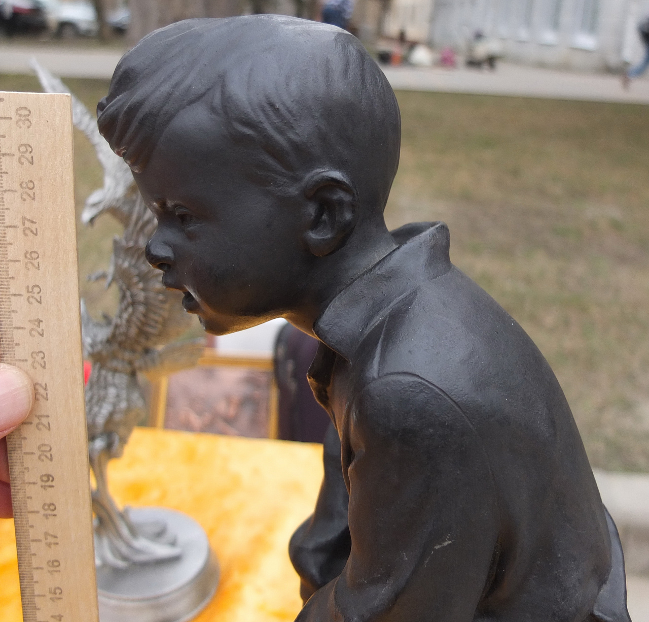 чугунная статуэтка Мальчик с гирей, Касли, 1961 год  фото 4