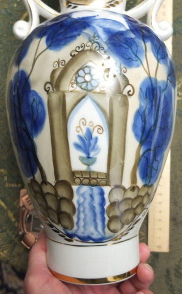 ваза фарфоровая расписная, высота 40 см, ранний СССР фото 3
