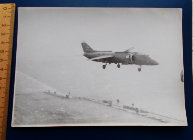 Фотография, палубный истребитель, фото военного авианосца.  