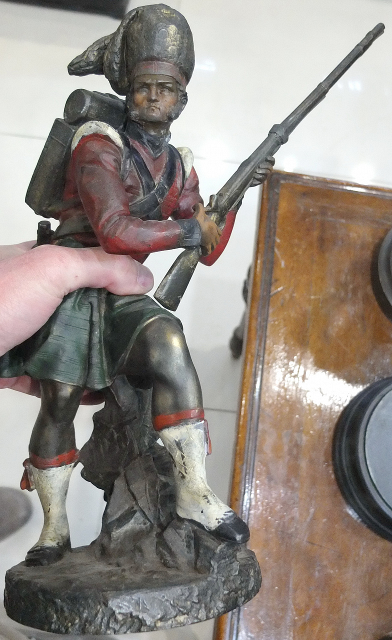 статуэтки Солдаты Мира,шпиатр, ручная роспись красками, 19 век фото 6