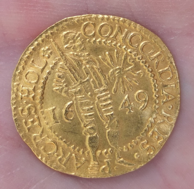 золотая монета голландский червонец 1649 года