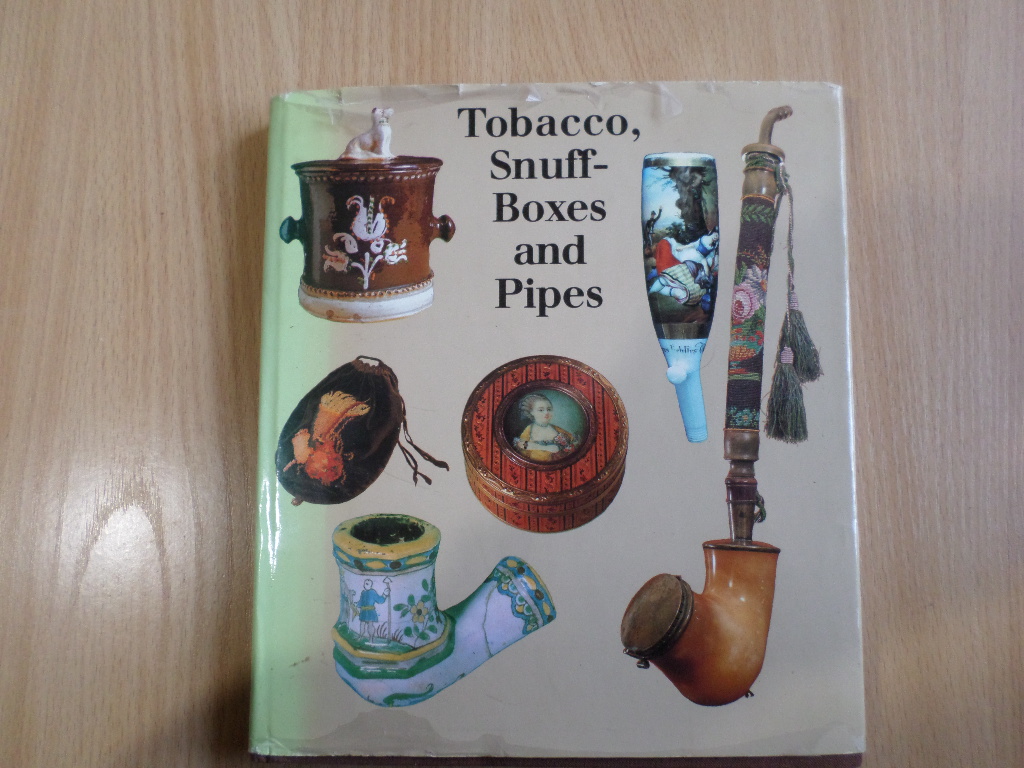 Книга о табаке и трубках-Tobacco, snuff boxes and pipes Lutz Libert  фото 3