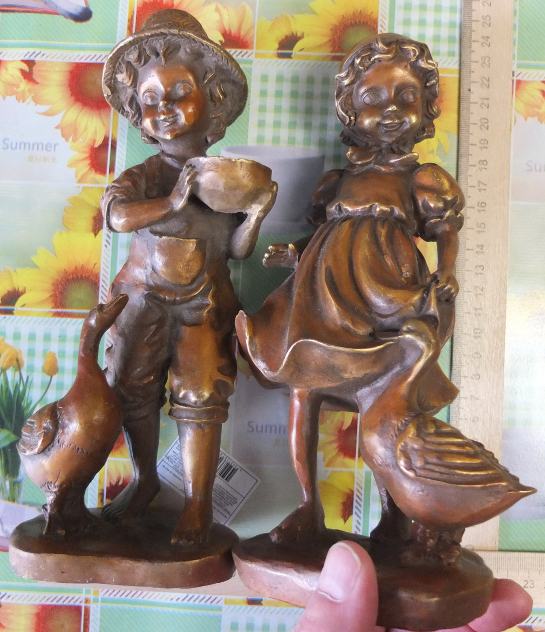 бронзовые статуэтки Мальчик с гусиком и Девочка с гусиком, старые