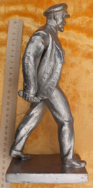 силуминовая статуэтка Ленин в пиджаке , авторская, СССР