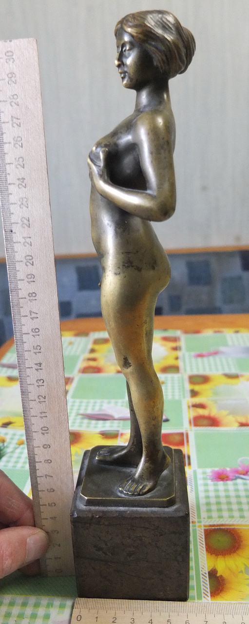 бронзовая статуэтка Венера Милосская с руками, старая фото 6