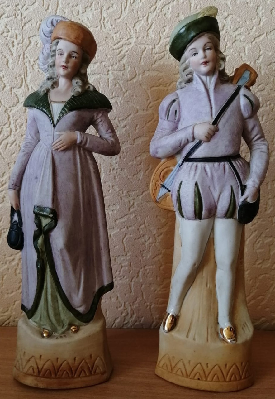 фарфоровые статуэтки Девушка и Юноша,пара, фарфор Германия,1920е годы