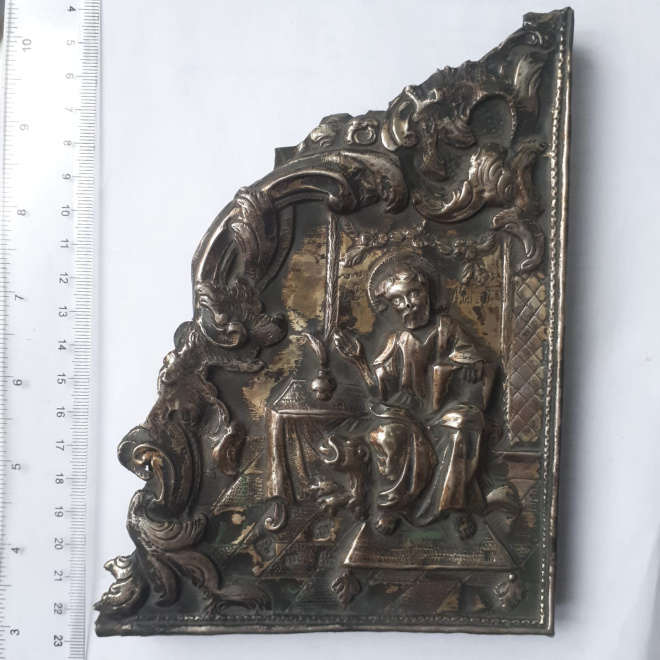 Серебряная 18 века чеканная накладка на Евангелие. Евангелист Марк