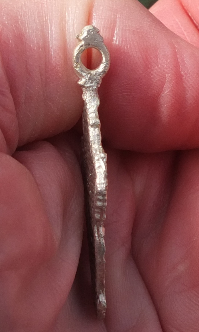 серебряный шейный крестик, редкая форма фото 4