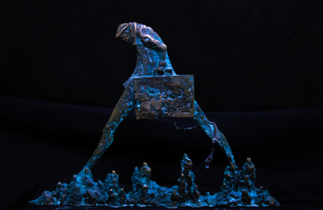 Бронзовая скульптура «Телекран»