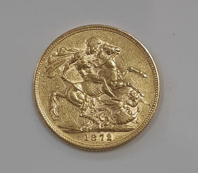 золотая монета 1 соверен 1872 года, Великобритания, королева Виктория