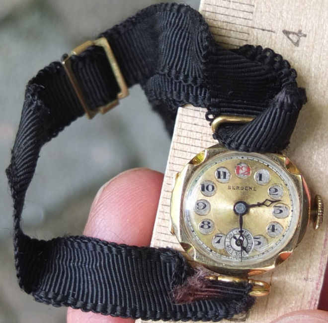 золотые швейцарские наручные женские часы Bergen , механика, старинные, рабочие