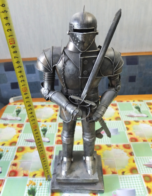 статуэтка Рыцарь, сплав белого металла, ручная работа, высота 45 см