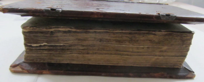 церковная книга Жития Николая Чудотворца, 1640 год, с вкладной записью фото 3