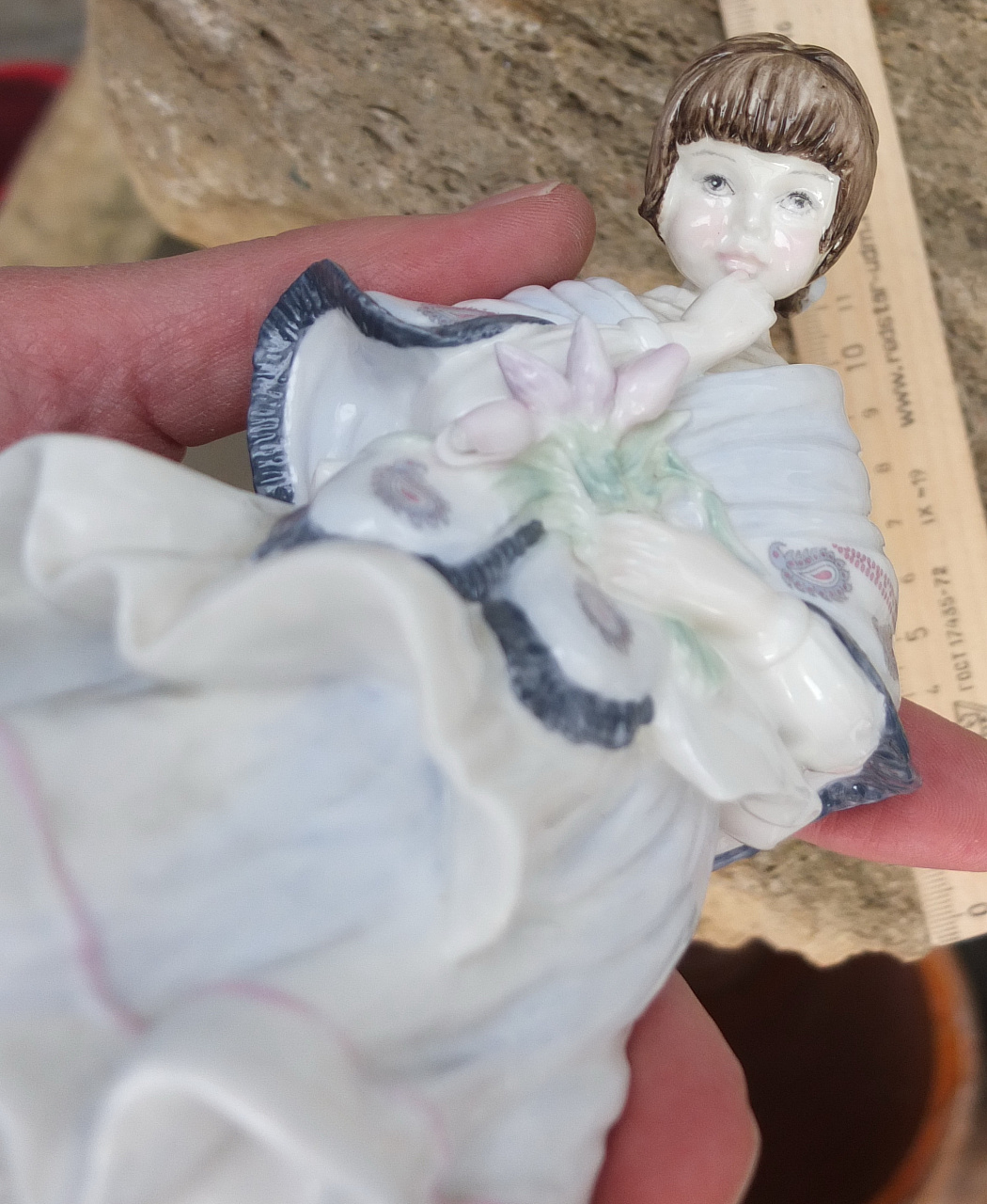 фарфоровая статуэтка Девушка с цветами, коллекционный фарфор, Англия фото 4