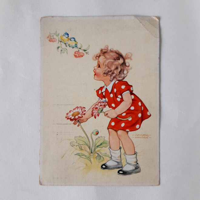 Отрытка. Девочка с цветами. 1961