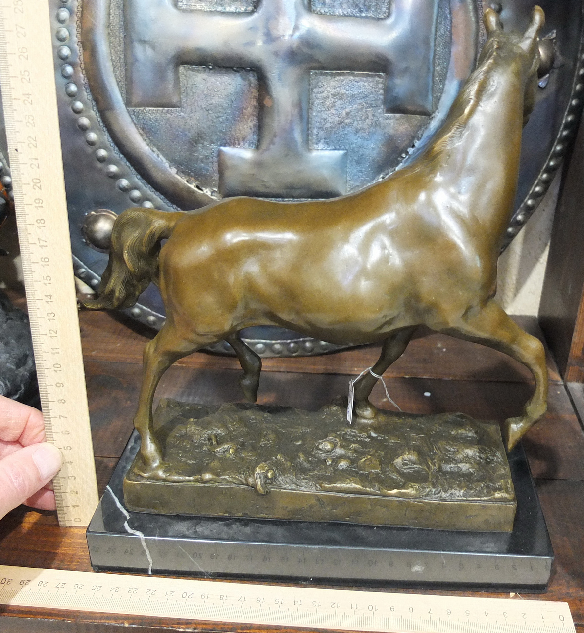 бронзовая скульптура Лошадь фото 5