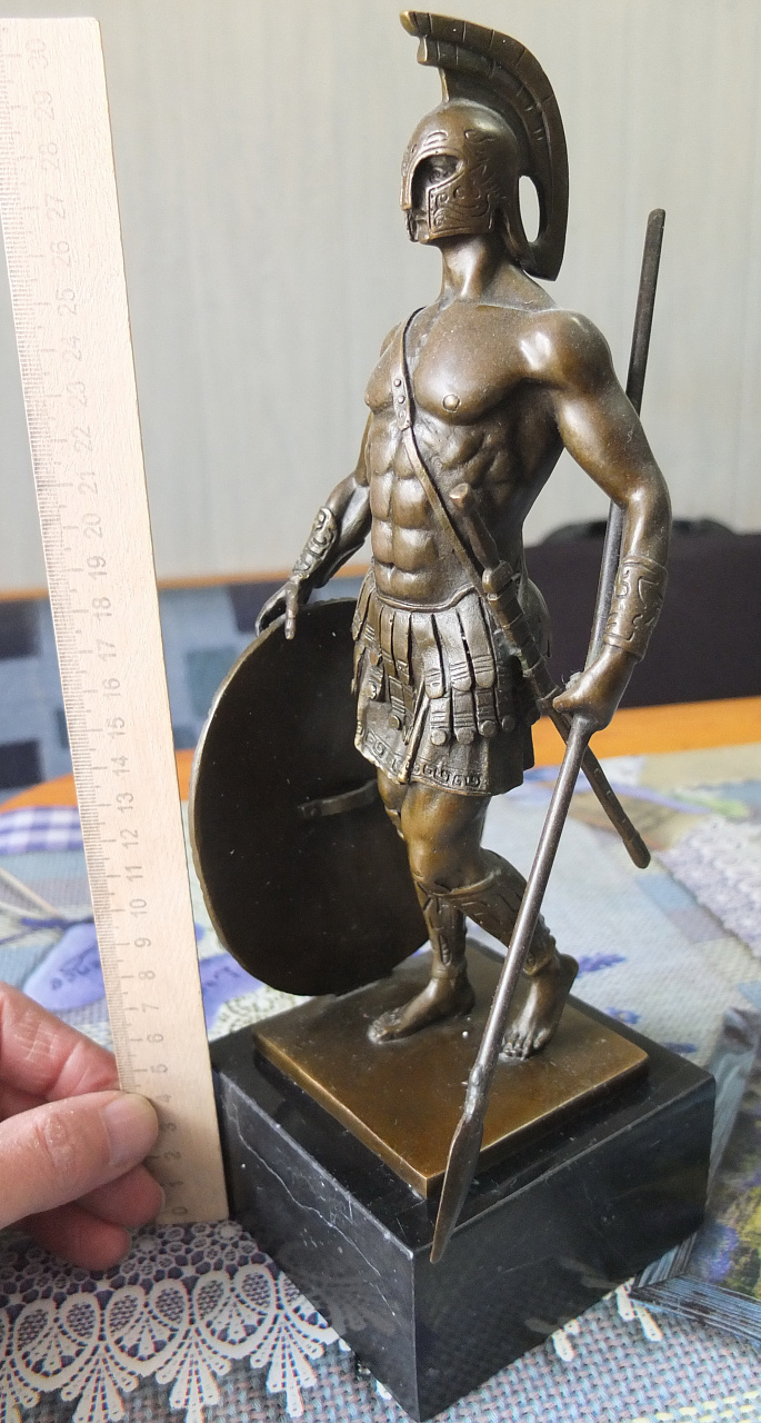бронзовая статуэтка Спартанец, современная бронза  фото 3