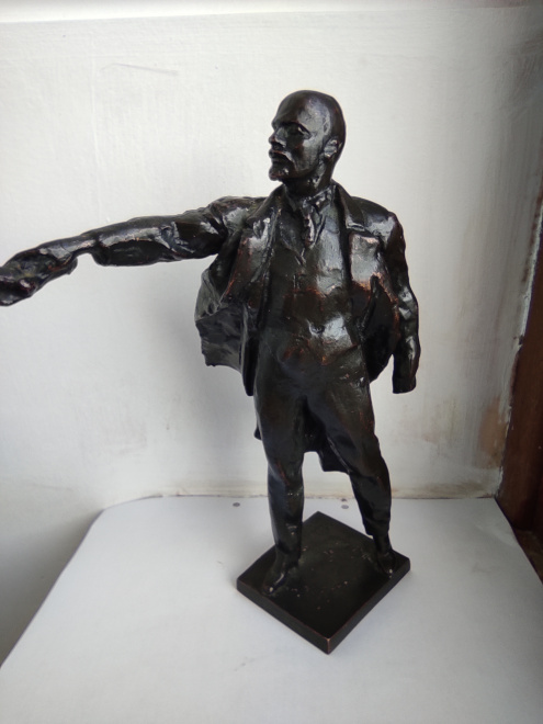 Советская агитационная скульптура «В. И. Ленин», Аникушин М., силумин, СССР, 1971 год