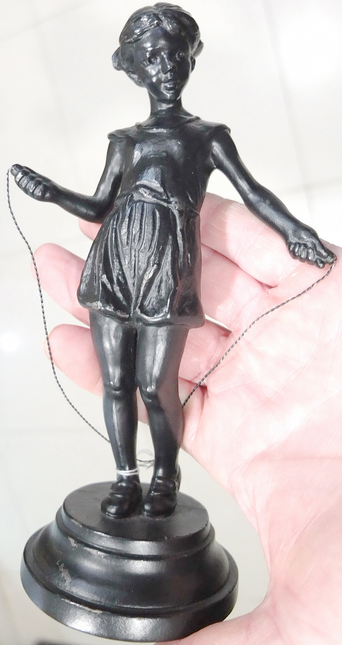 чугунная статуэтка Девочка со скакалкой, Касли фото 3