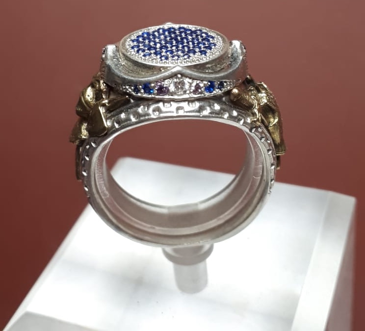 серебряный перстень  925 пробы Рыцарь без страха и упрёка,сапфиры фото 3