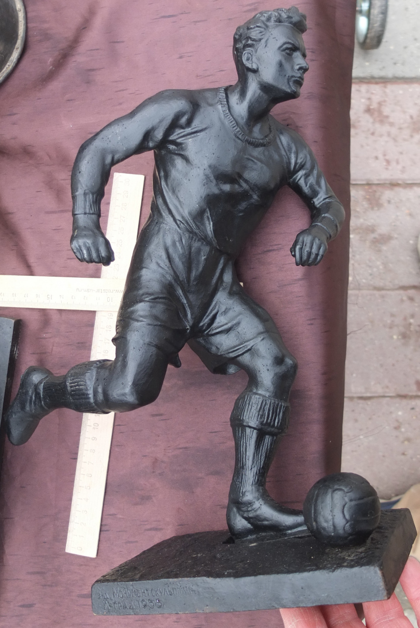 чугунная статуэтка Футболист, Монументскульптура, Ленинград, 1955 год
