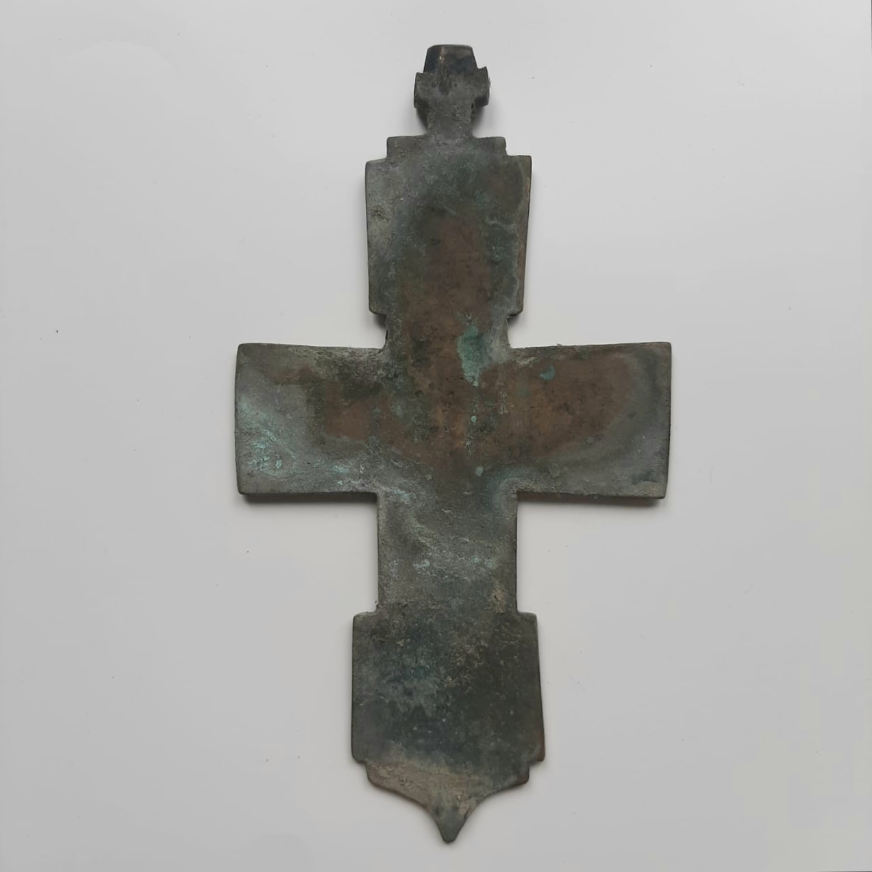 Старинный меднолитой крест фото 3