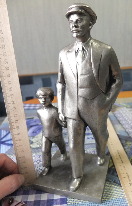силуминовая статуэтка Ленин с мальчиком, авторская, ссср фото 5