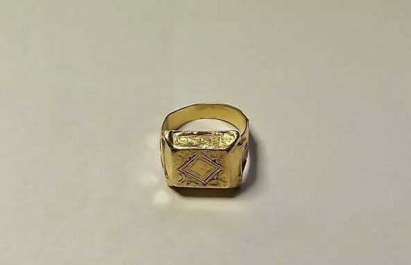 Античный, золотой перстень, 12/13 век.