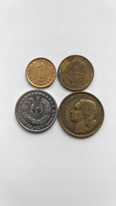 Монеты разных стран 4 шт