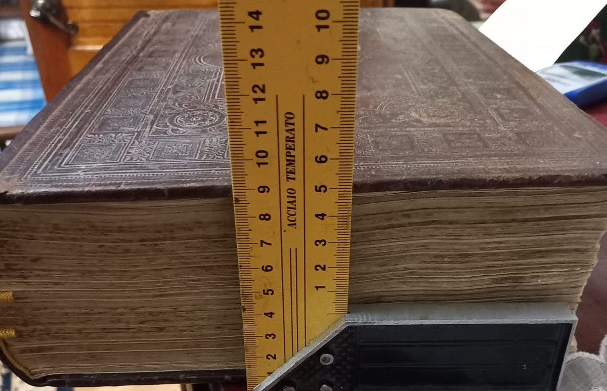церковная книга Библия, большая, вес 5 кг, кожаный переплёт, 19 век фото 4