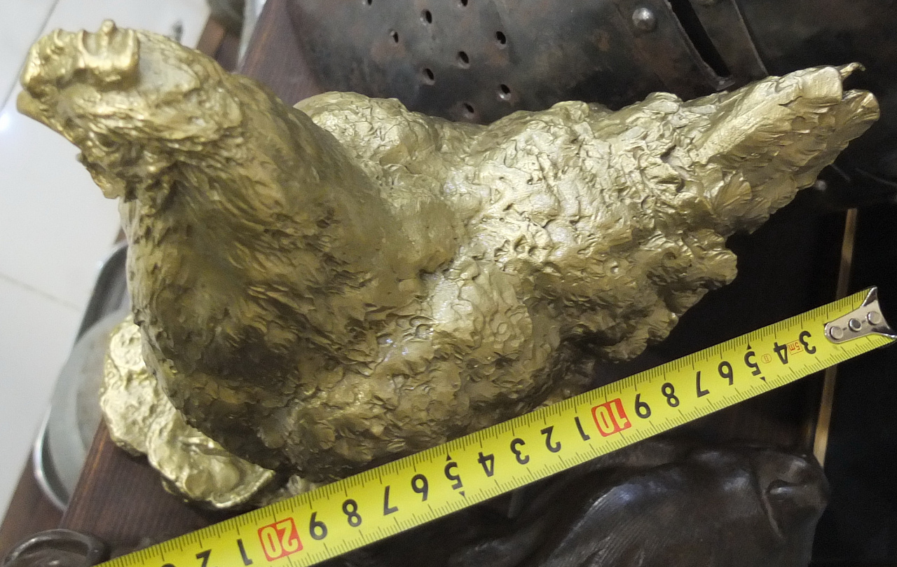 бронзовая статуэтка Курочка несущая золотые яйца, бронза фото 3