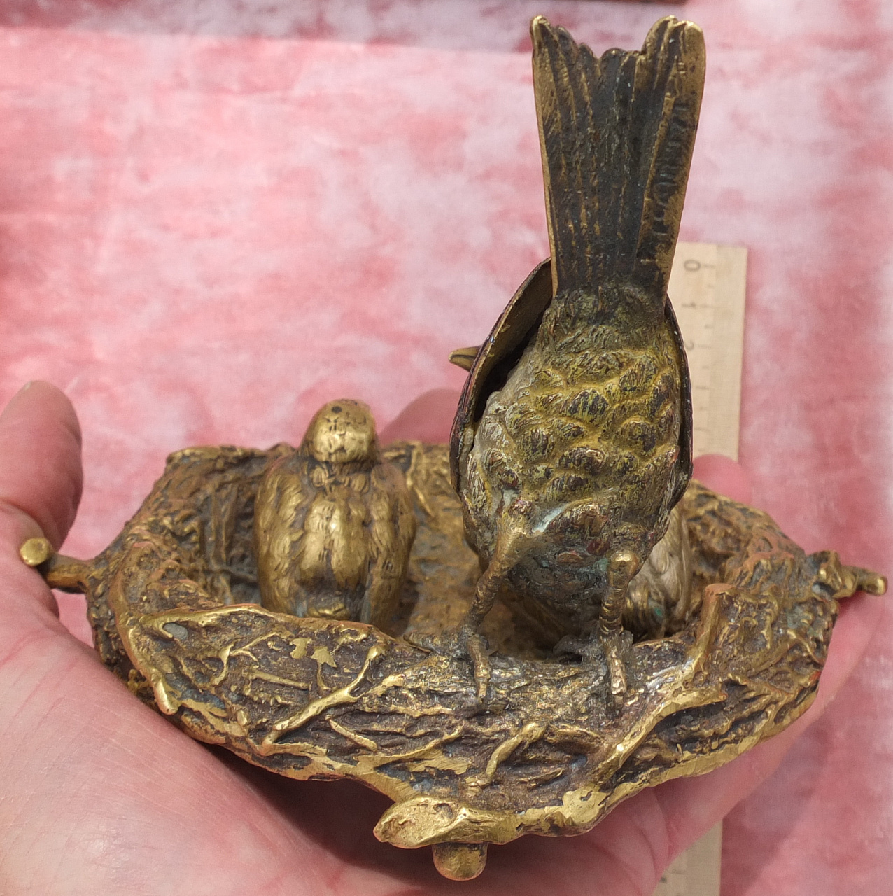 бронзовая статуэтка Гнёздышко с птенцами, венская бронза, старая фото 2