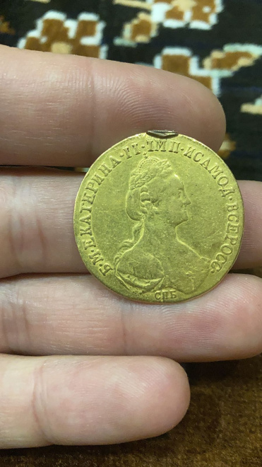 Золотая монета Екатерины 2 1778год 