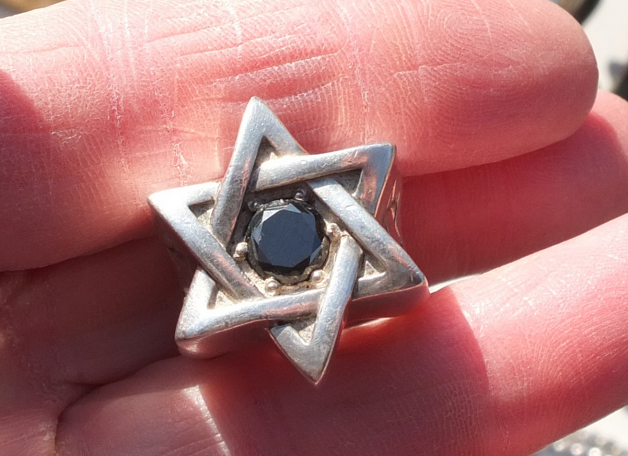 серебряный перстень иудаика, камень муассанит полкарата, серебро 925 проба  фото 2