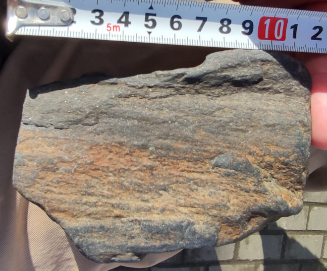 метеорит каменный большой, вес 1590 гр