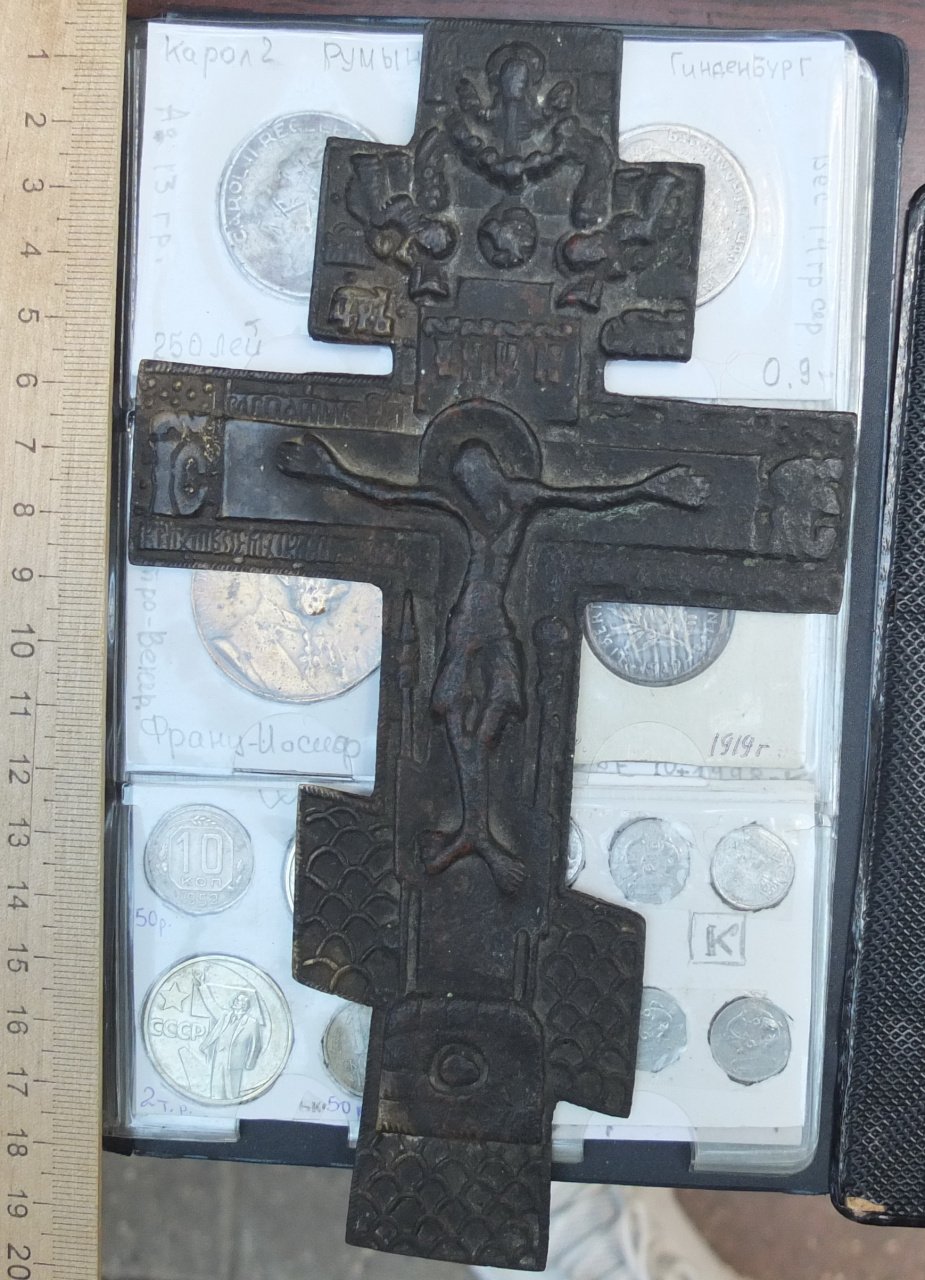 латунный крест распятие, 18 век