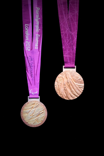 Оригинал золотой медали London 2012