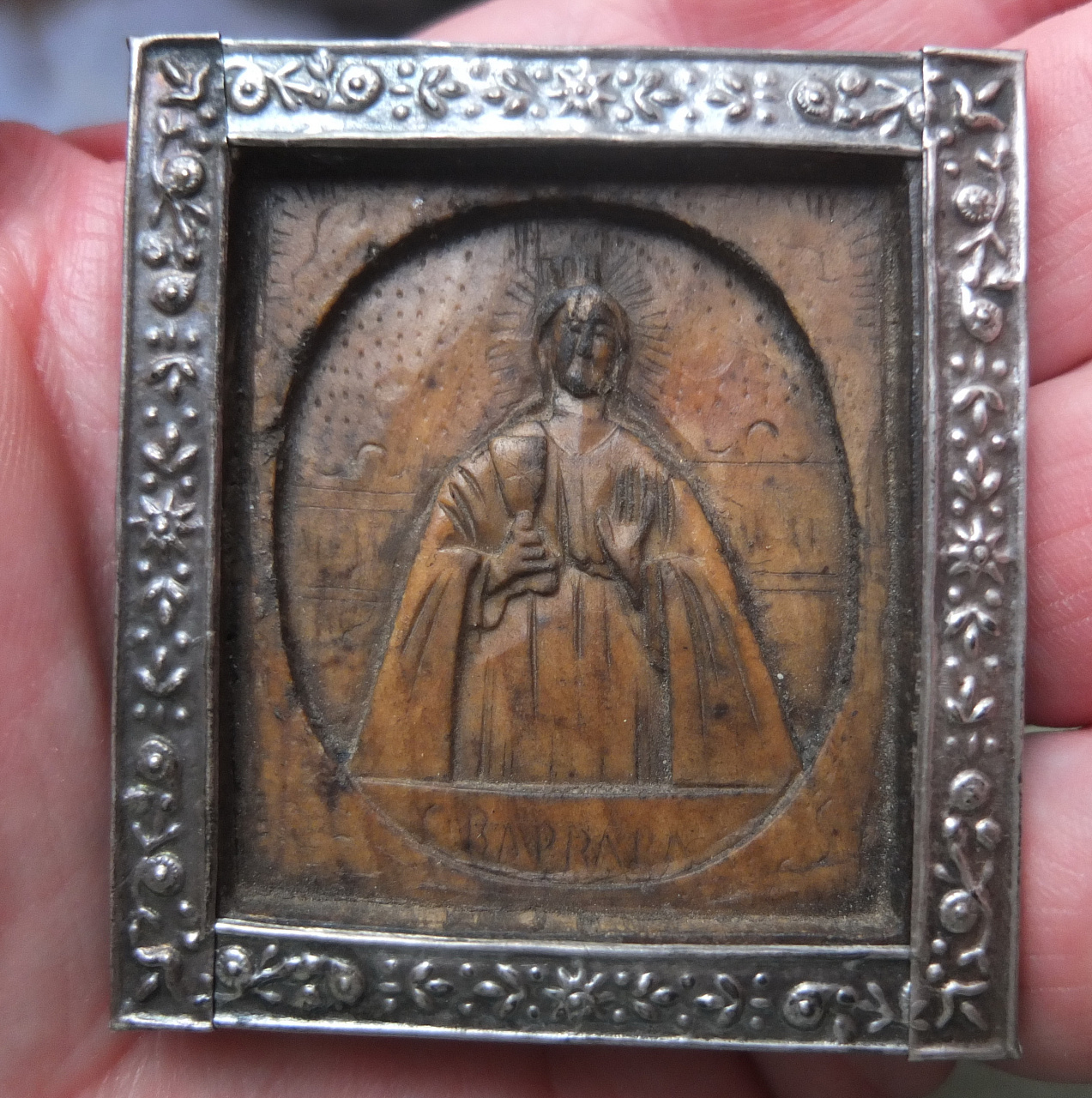 икона Варвара, резьба по дереву, серебряная басма, серебро 84 проба,  Киево-Печерская лавр фото 7